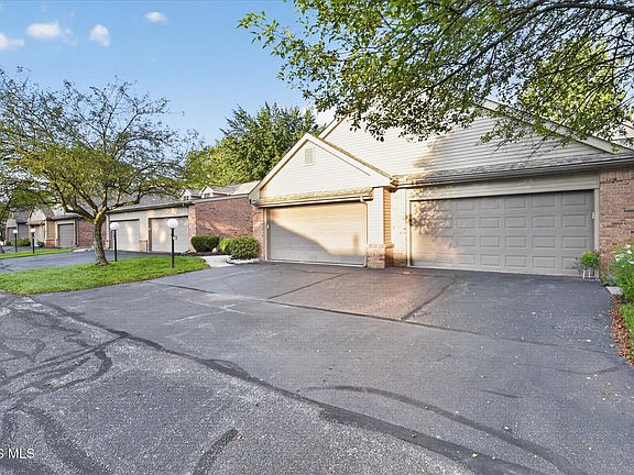 4th image of 3127 Evergreen Rd