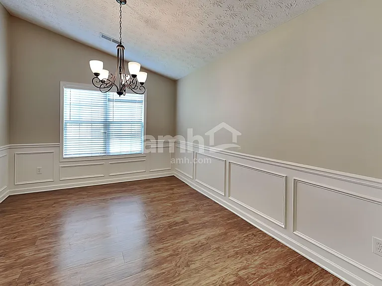 2166 Blueberry Ln — Photo 7