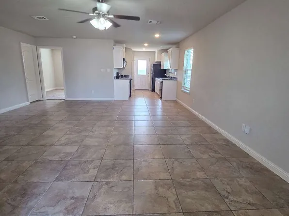 3002 Weave Ct, Granbury, TX 76049