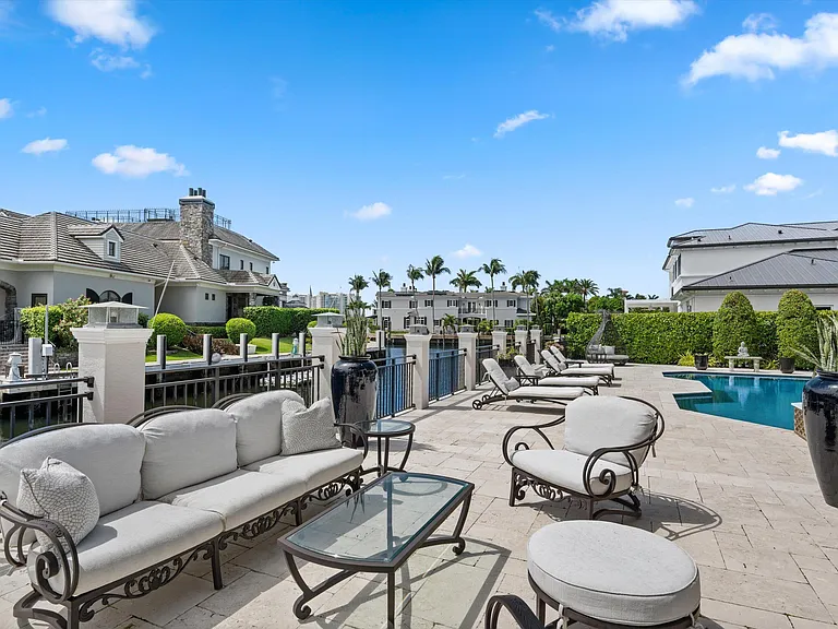 7474 NE Bay Cove Ct — Photo 15