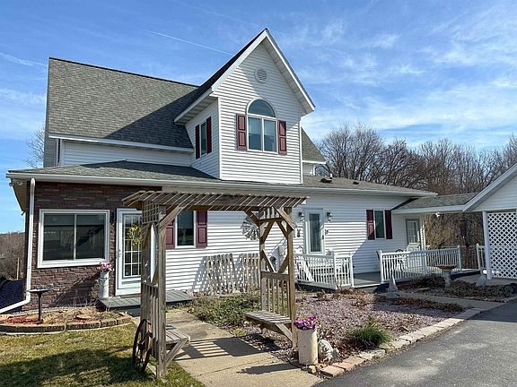 5th image of S1222 Remington Dr