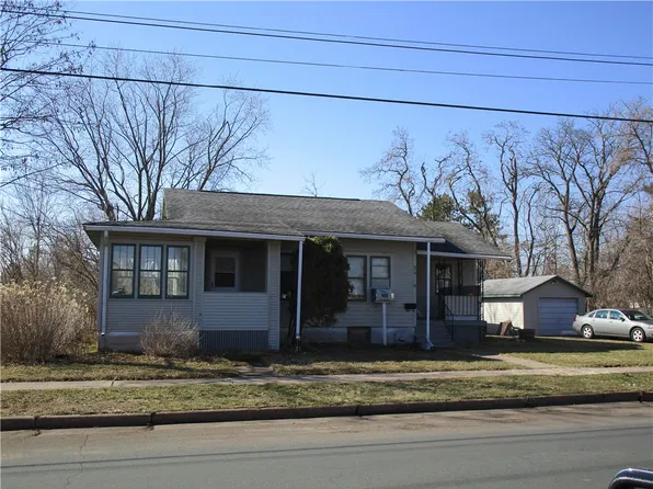 216 Lindoo Avenue E, Ladysmith, WI 54848