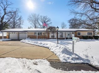 762 Gradient Dr, Saint Louis, MO 63125