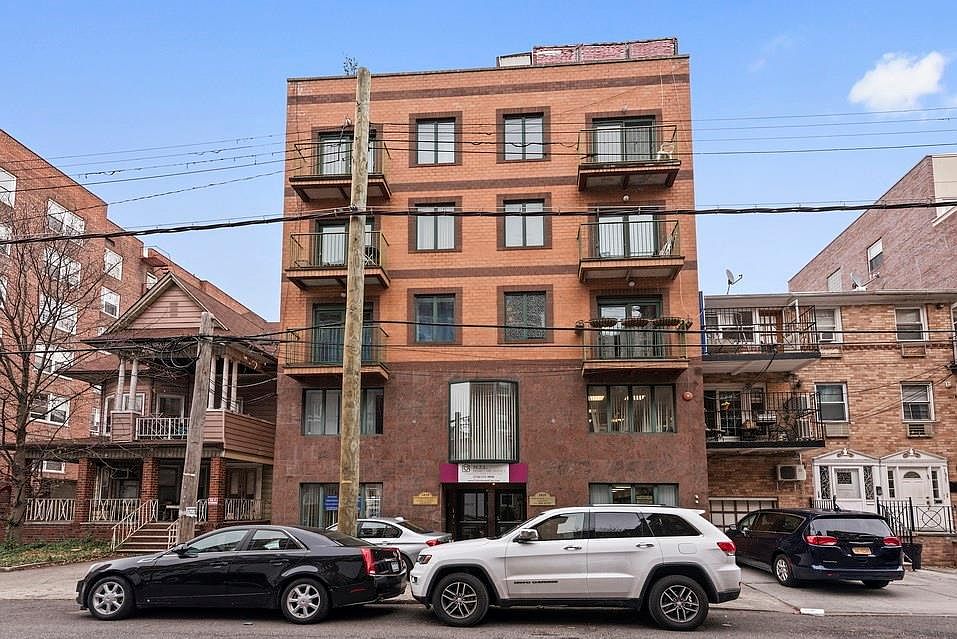 1st image of 1819 E 13th St