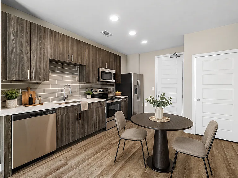 Everly Kitchen