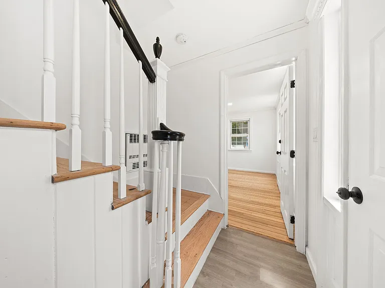 493 Beverly Rd #1 — Photo 2