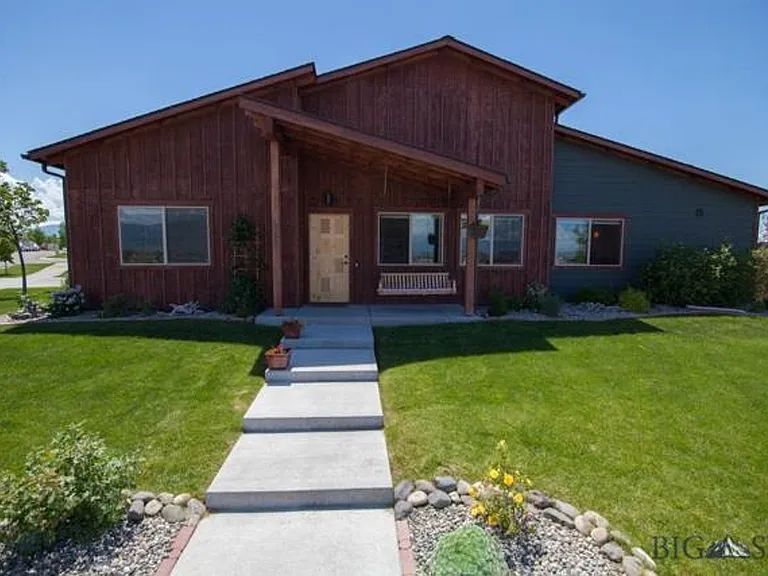 4020 Annie St — Photo 1