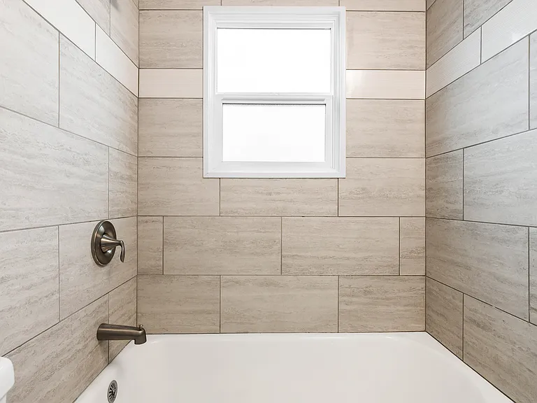 3809 S Thompson Ave — Photo 10