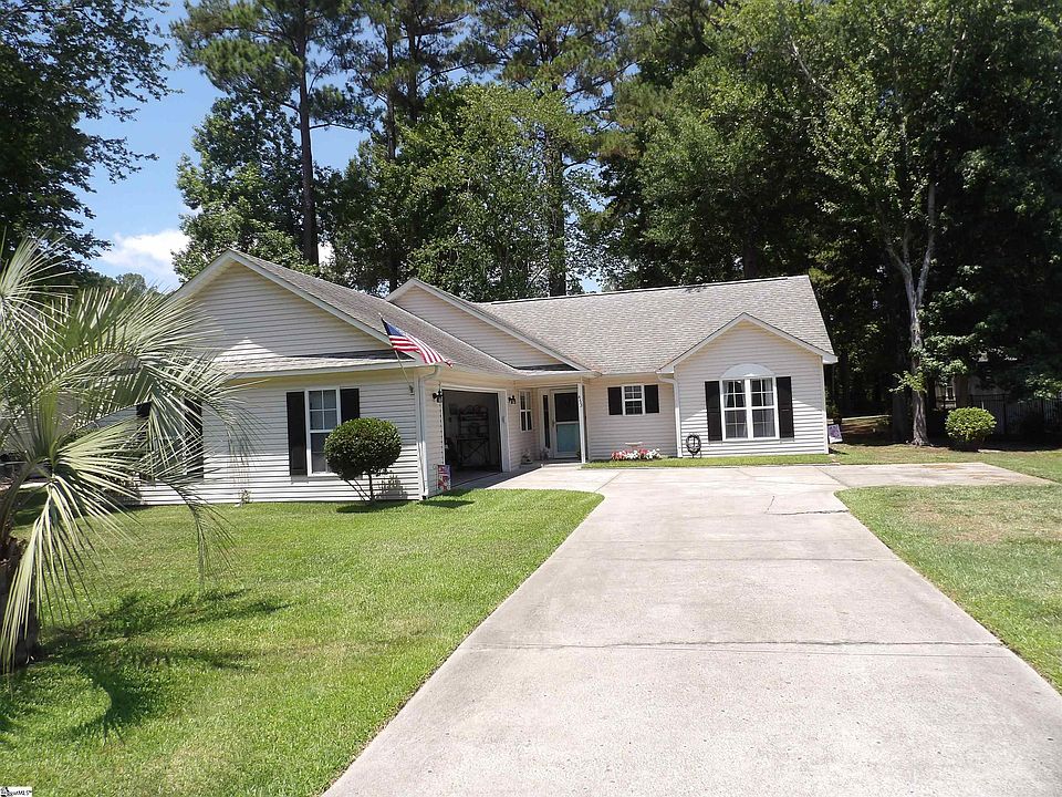 1st image of 453 Shellbank Dr