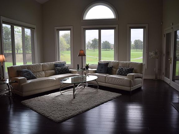 4th image of 7453 Shaker Run Ln