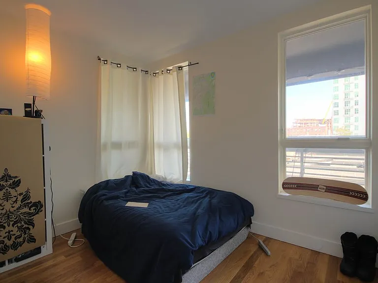 431 Grand St #5C — Photo 6