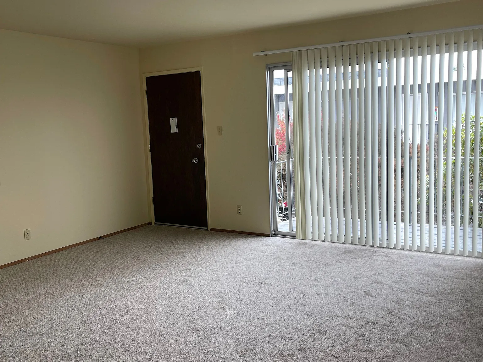 1 bed, 660 sqft, $2,700 — Photo 3