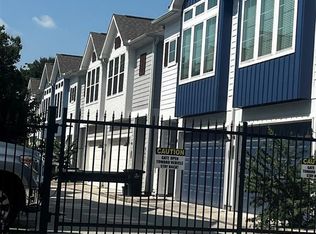 9440 Kerrwood Ln, Houston, TX 77080