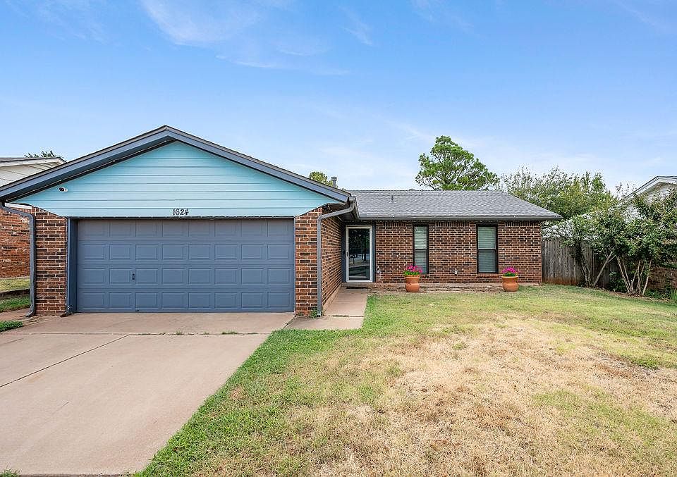 1st image of 1624 Apian Way
