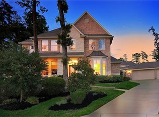18 Barlow Ct, The Woodlands, TX 77382
