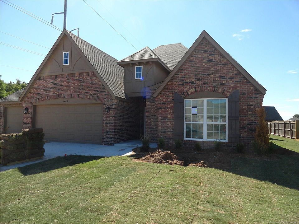 1st image of 1405 W Birmingham St