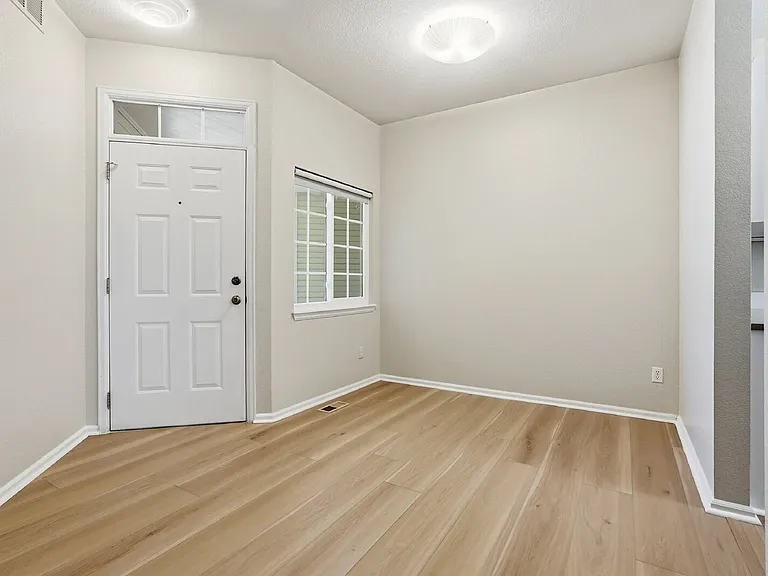241 N Quari St — Photo 5