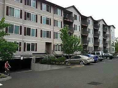 Cascade Pointe