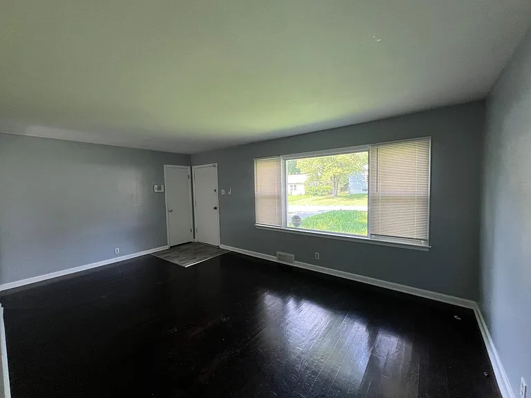 9112 Belcour Dr — Photo 18