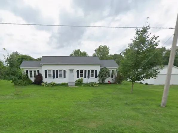 100 S East St, Kirkwood, IL 61447