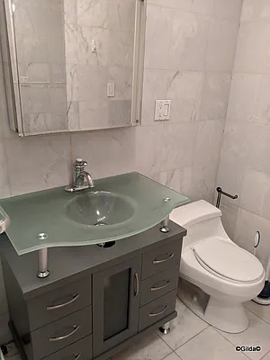 Rented by Owner | media 9