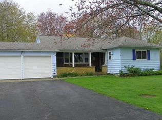 30 Macbean Dr, New Fairfield, CT 06812