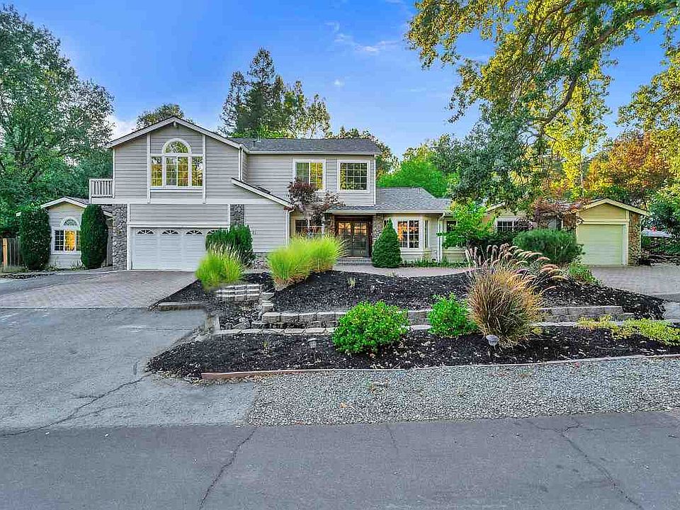 1st image of 381 Montecillo Dr