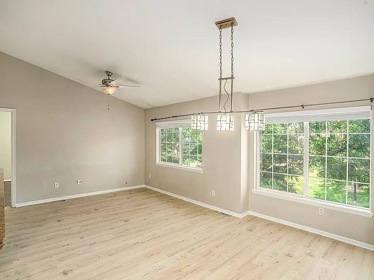 1461 S Danube Way — Photo 3