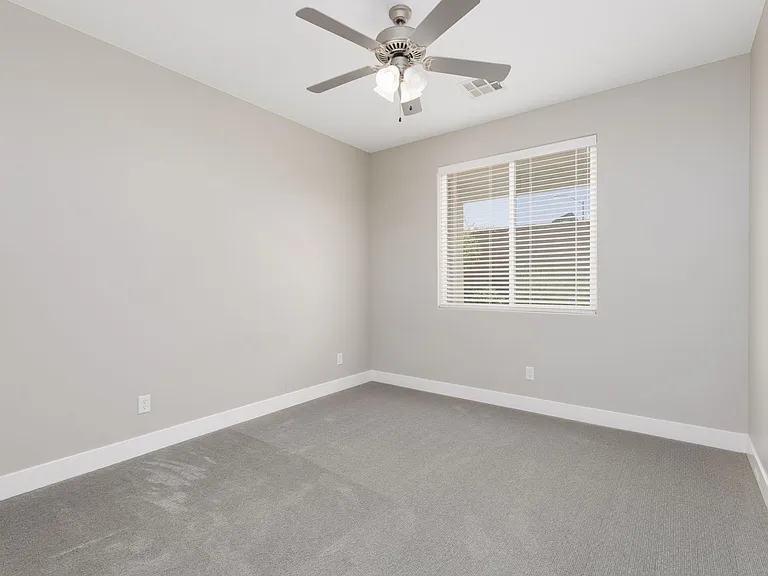 3204 E 2840 S — Photo 12