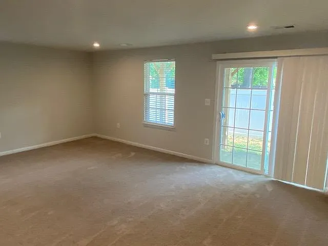 9828 Cedarmass Cir — Photo 21