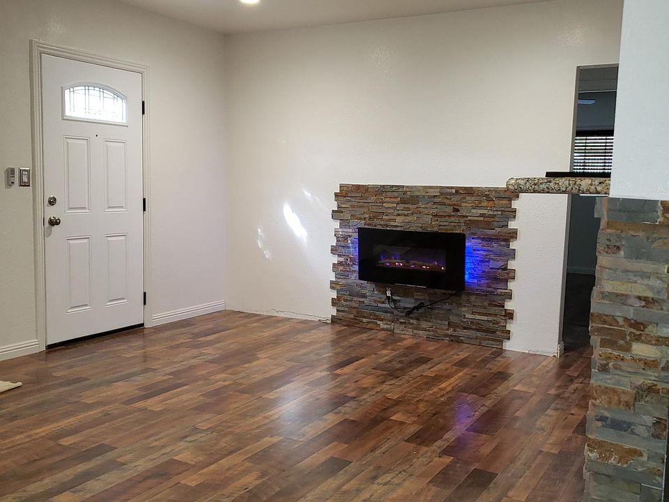 Front Door/Entry