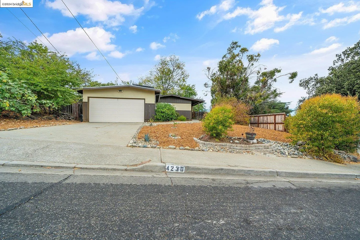 4230 Heights Ave photo 1