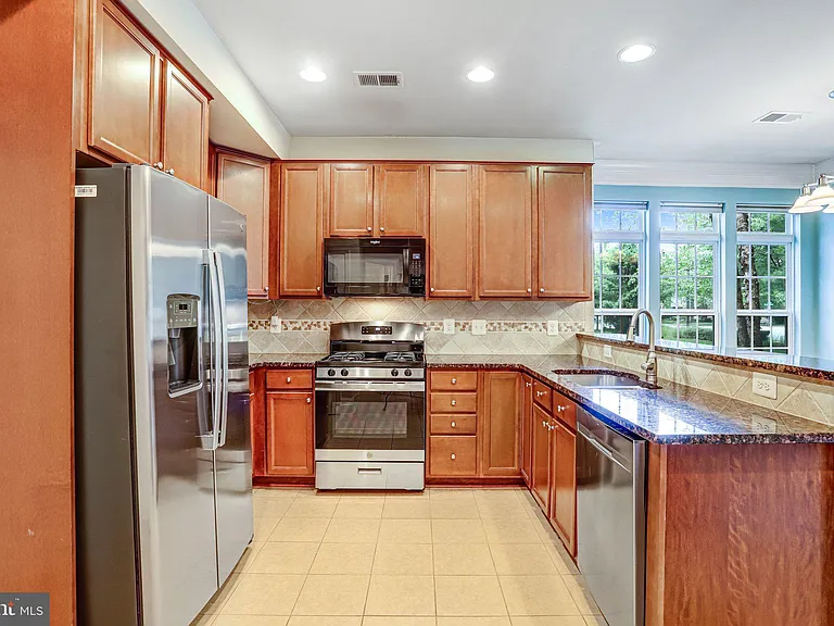 13526 Waterford Hills Blvd #13526 — Photo 17