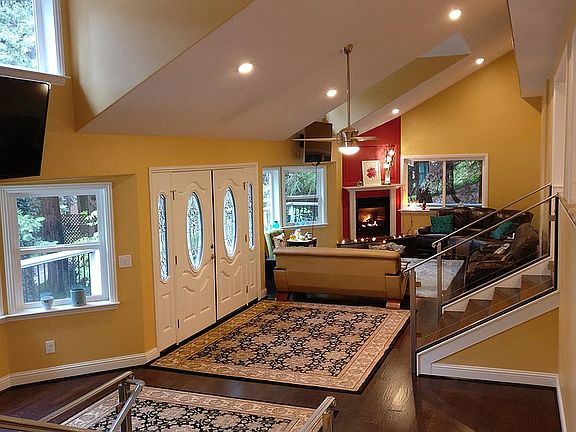 Vaulted Ceilings Living/Fam