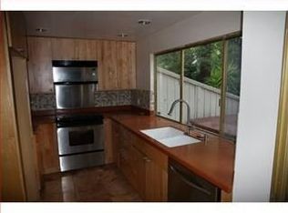 33 Weepingridge Ct, San Mateo, CA 94402