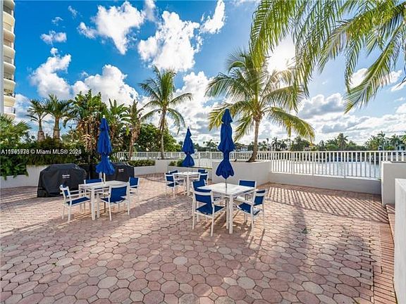 5th image of 5700 Collins Ave APT 11H