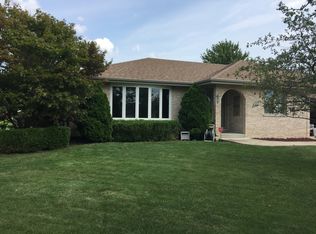 10037 Derby Ln, Mokena, IL 60448