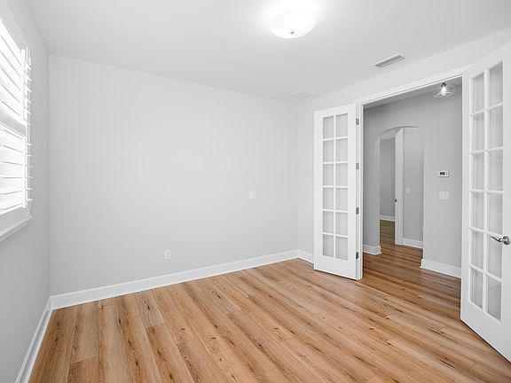 4th image of 41 Campfield Ln