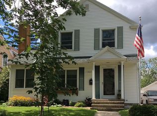 1420 Pettis St, Lansing, MI 48910