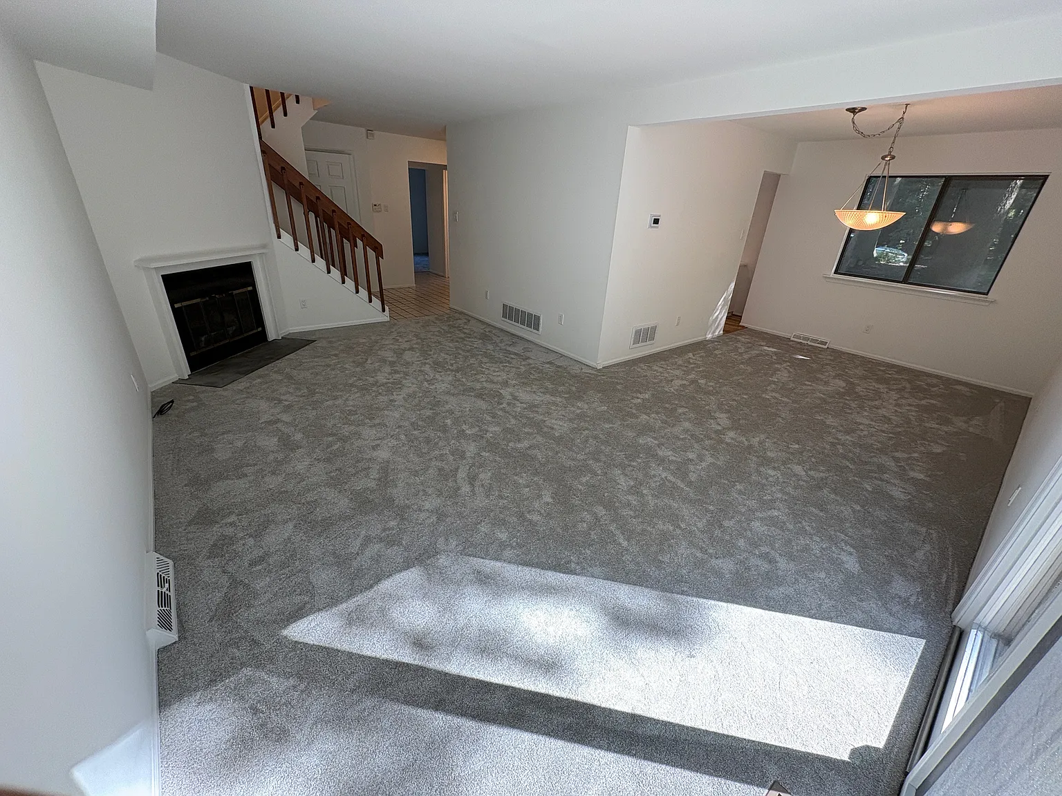 3 bed, 2.5 bath, 1700 sqft, $2,990 — Photo 3