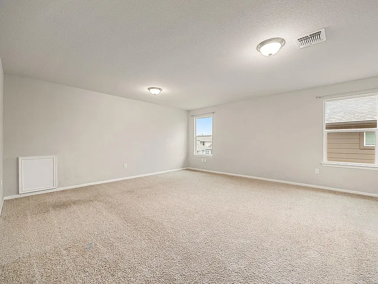 13925 Heywood Dr — Photo 29