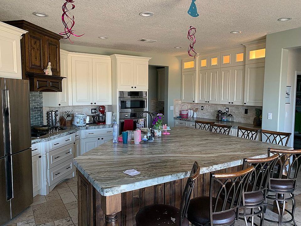 1st image of 3941 Las Colinas Ave NE