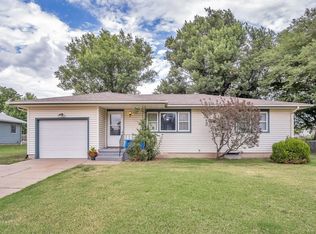 616 Northridge Rd, Newton, KS 67114