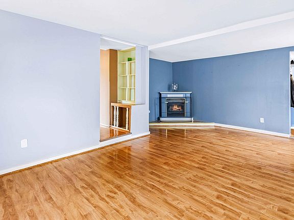5th image of 170-172 Church St