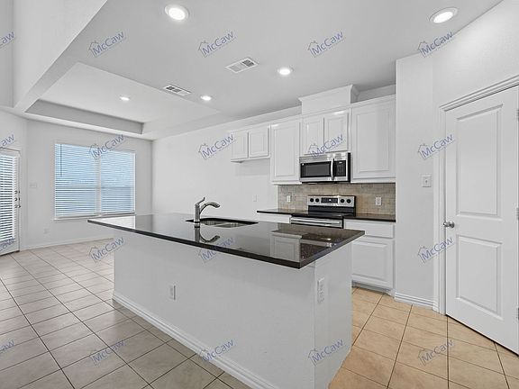 2nd image of 1124 Salem Dr