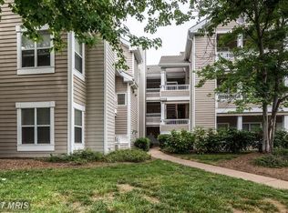 14322 Climbing Rose Way APT 201, Centreville, VA 20121