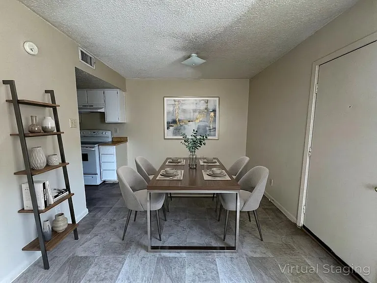 4504 Chase Cir — Photo 15