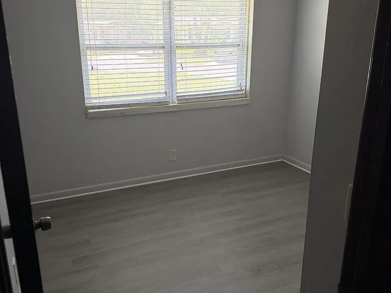 3152 Brasque Dr — Photo 8