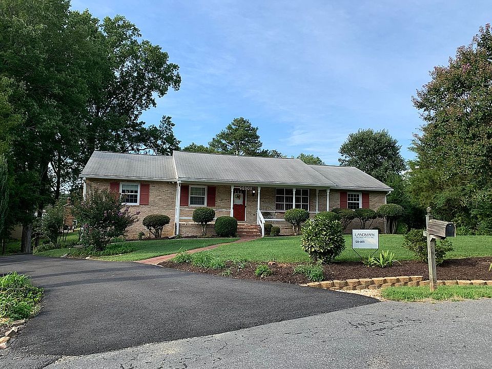Front View 6408 Hackney Ct