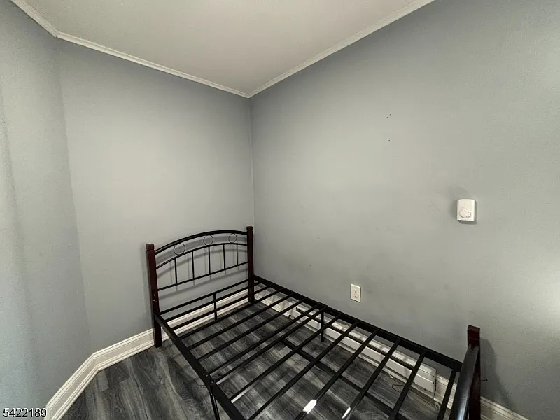 2 bed, 1.0 bath, $1,500 — Photo 4